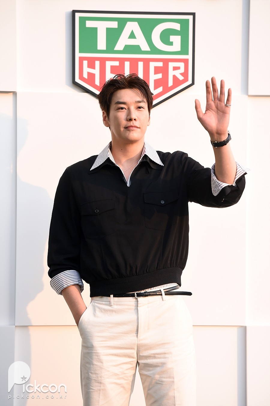 정해인X안보현X김영광X덱스, 짙은 남성미 풍기며 (포토)