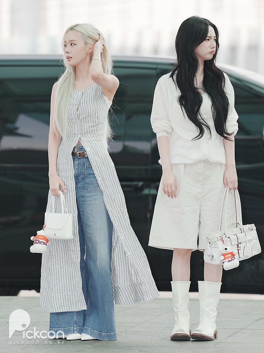 뾰루지가 슬펐던 카리나, 윈터와 극과 극 표정 완성 (포토)