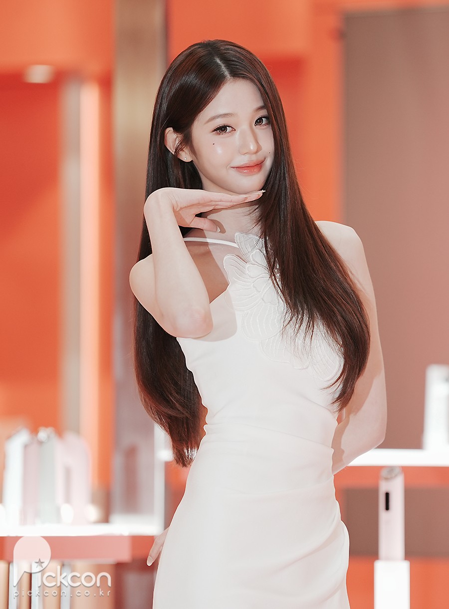 장원영 꽃이 피었습니다 (포토)