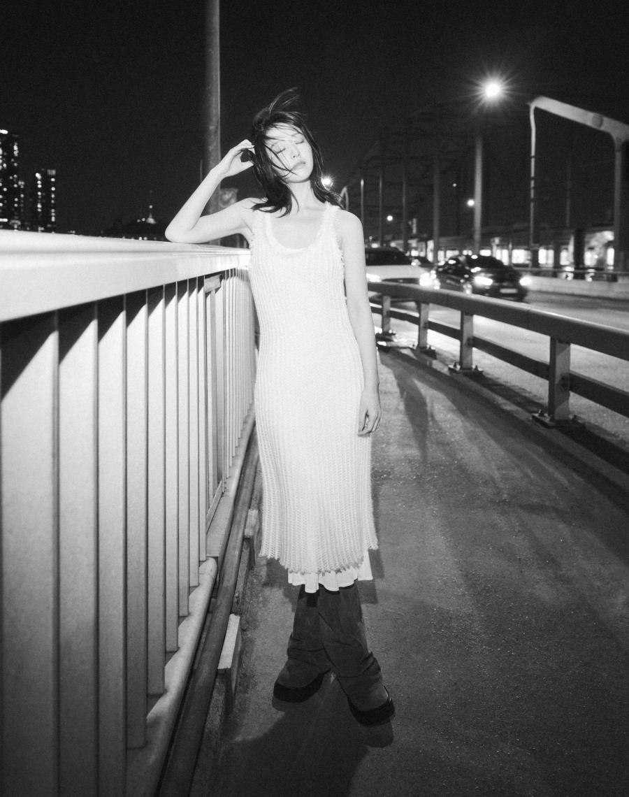박보영, 이런 분위기도 있었네…사진전 화보 일부 공개
