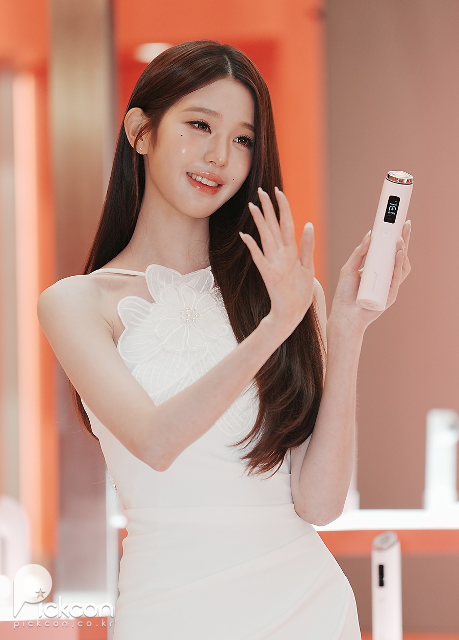 장원영 꽃이 피었습니다 (포토)