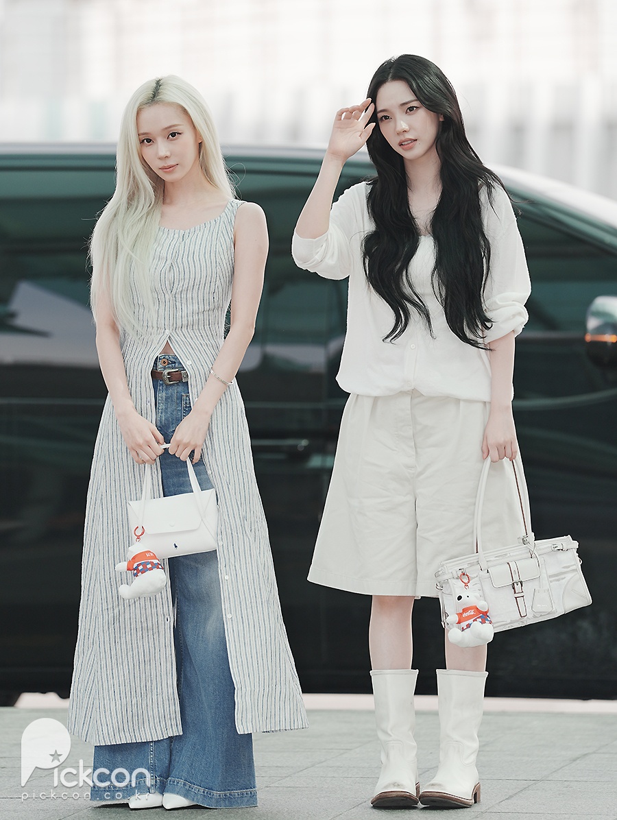 뾰루지가 슬펐던 카리나, 윈터와 극과 극 표정 완성 (포토)