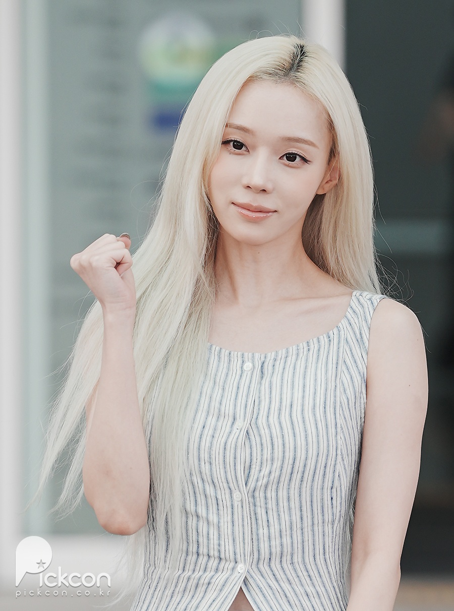 코카콜라 응원단 출격 / 사진: 픽콘DB