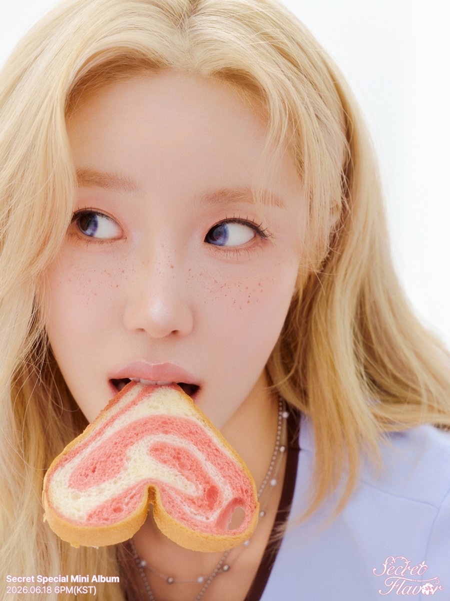 '새 멤버 영입' 시크릿, 3인 체제로 12년 만에 새 앨범 '시크릿 플레이버' 발매