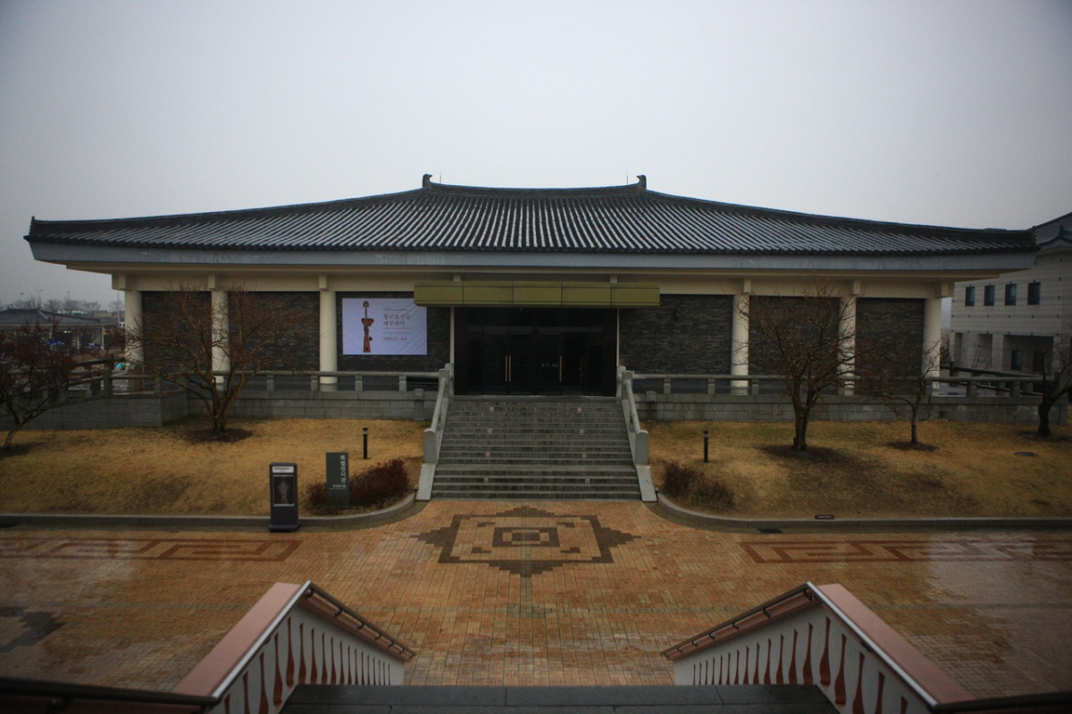 '86일이나 빨랐다' 전국 여행객들이 짜릿한 황금빛 매혹에 빠져든 비밀 공간 5 여행객