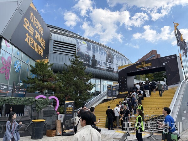 'PUBG: 배틀그라운드'의 글로벌 국가대항전인 '펍지 네이션스 컵(PNC) 2026' 그랜드 파이널이 열리는 장충체육관. (포인트경제)