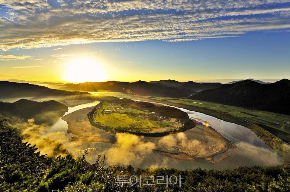 회룡포전경 / 사진-경북문화관광공사