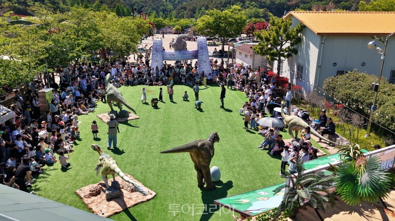 당항포관광지 봄 시즌 행사 /사진-고성군
