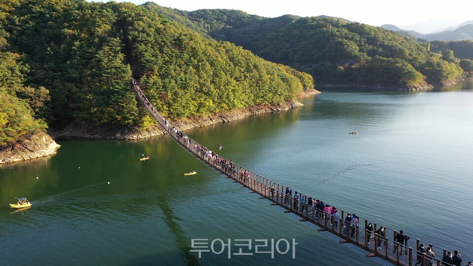 옥순봉 출렁다리 /ⓒ투어코리아