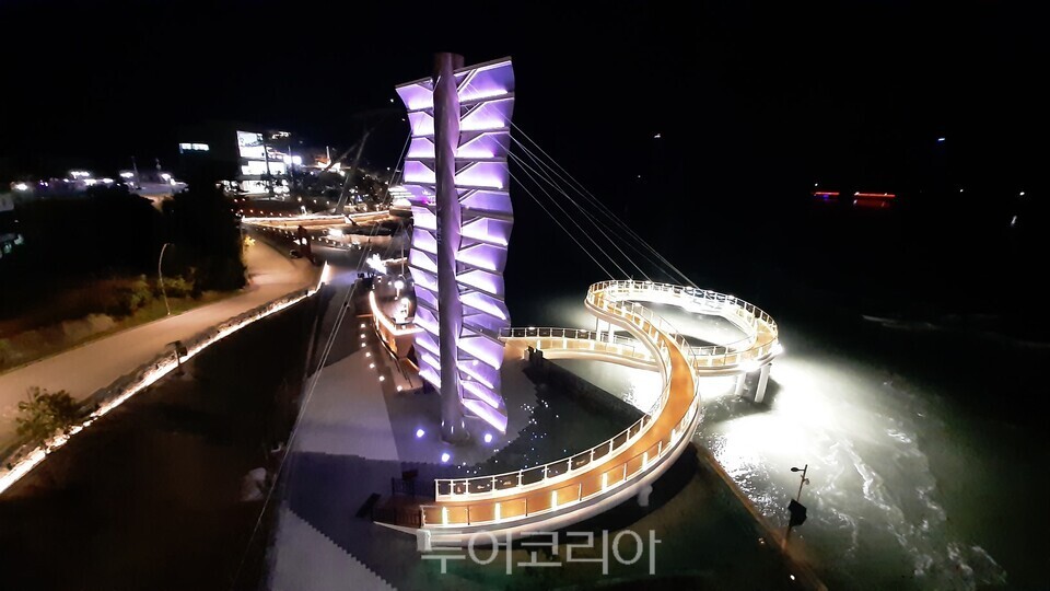 울돎복 스카이워크 /ⓒ투어코리아