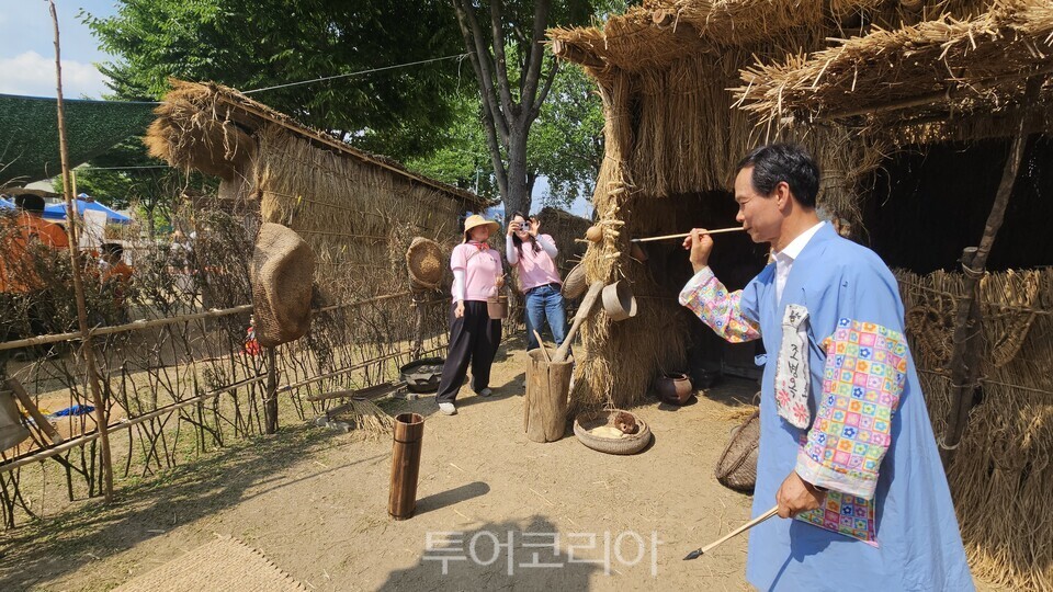 조병옥 음성군수 전통 투오놀이 ⓒ투어코리아