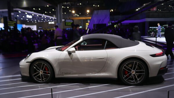 911 카레라 4 GTS
