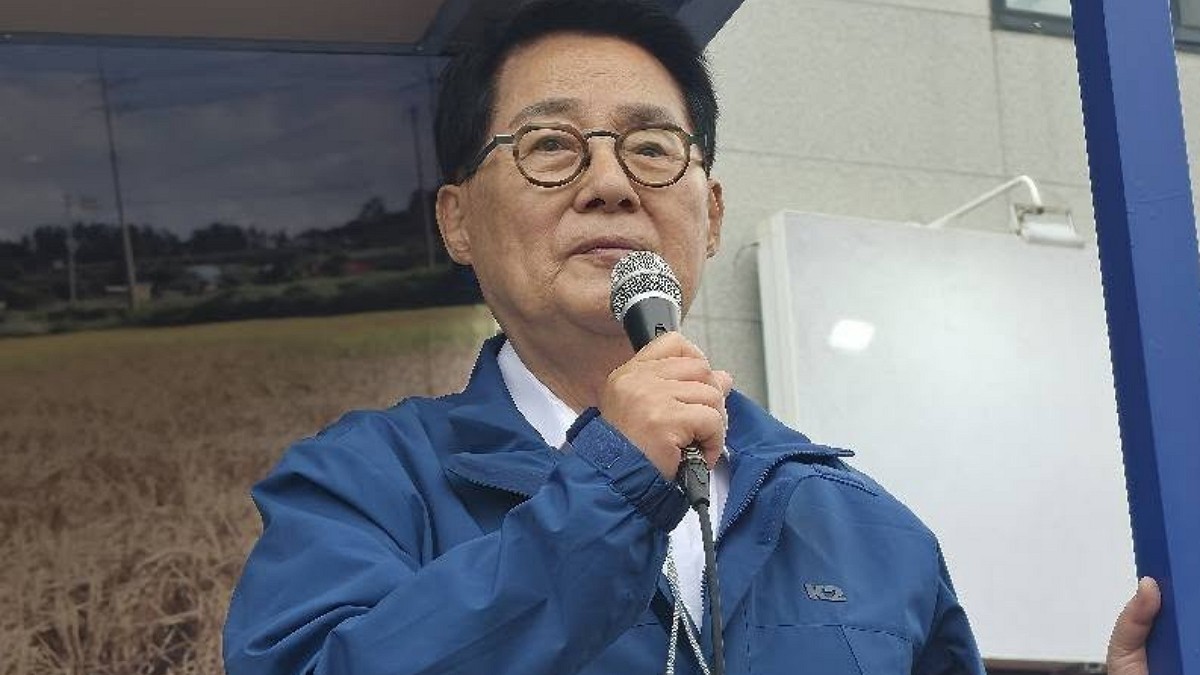 [사진=박지원 SNS]
