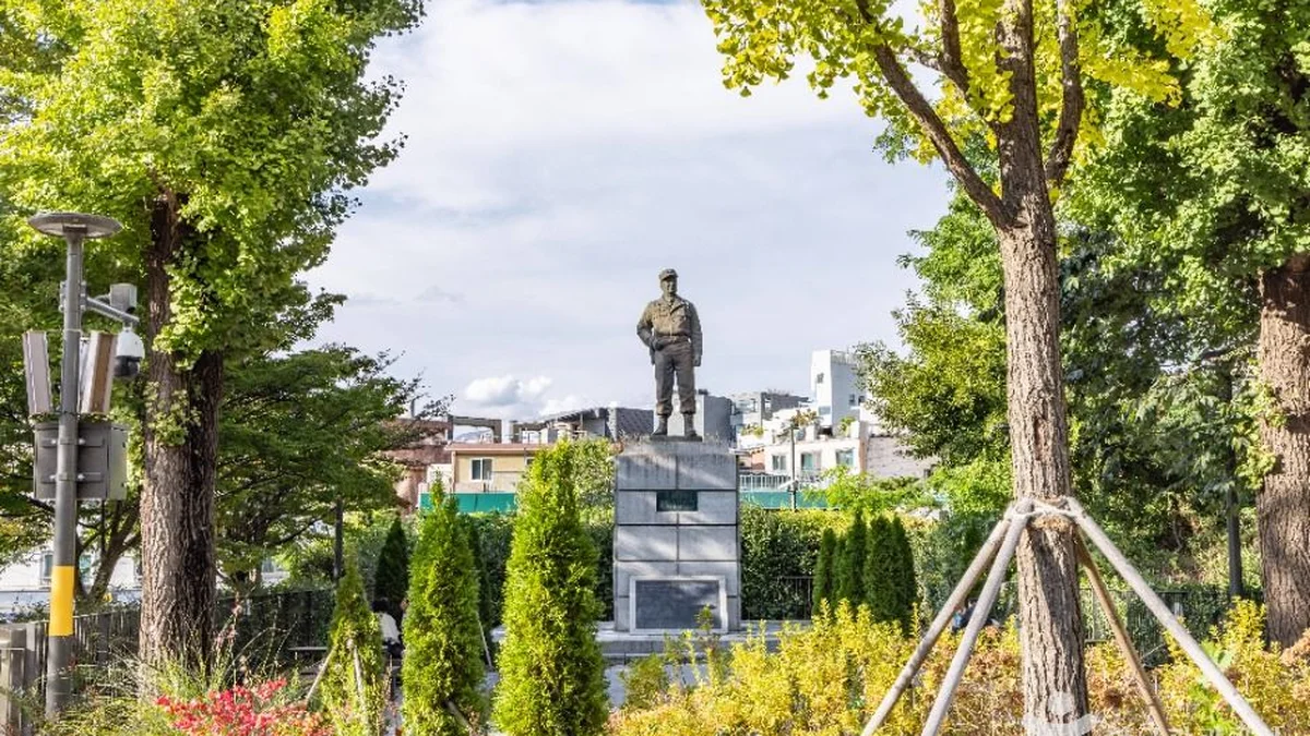 존비코올터장군상