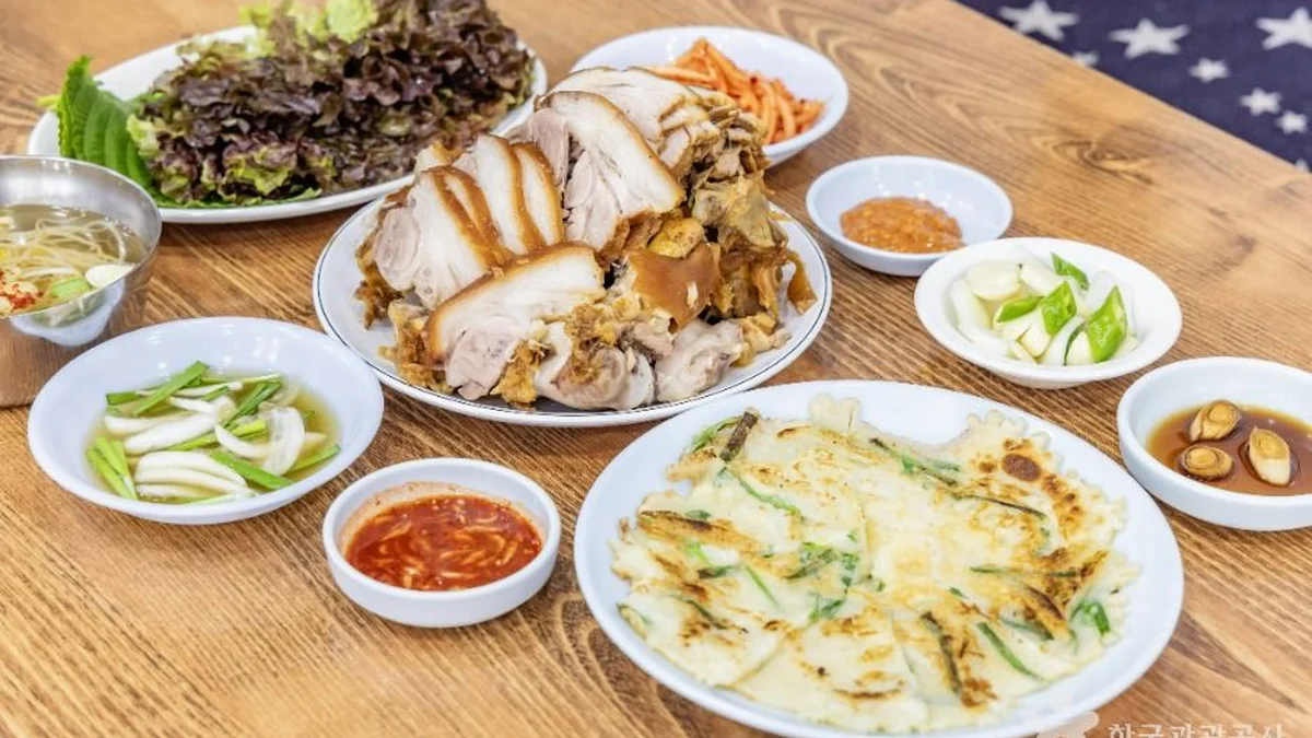 장충동 족발 골목