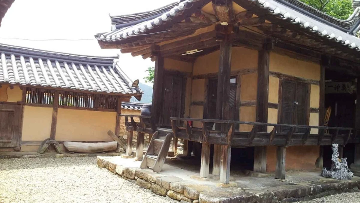 거창 황산리 신씨고가