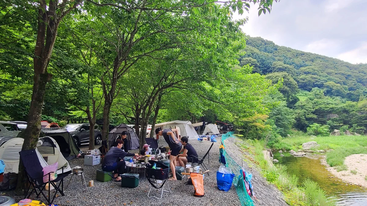 별삼킨별캠핑장