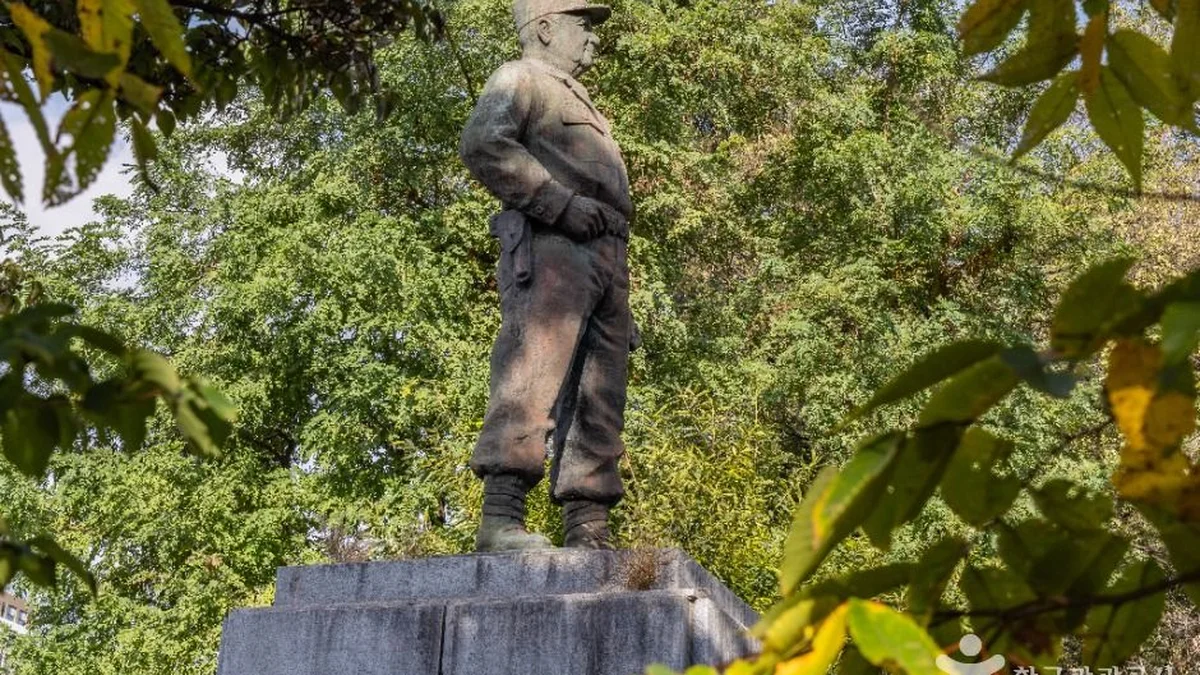 존비코올터장군상
