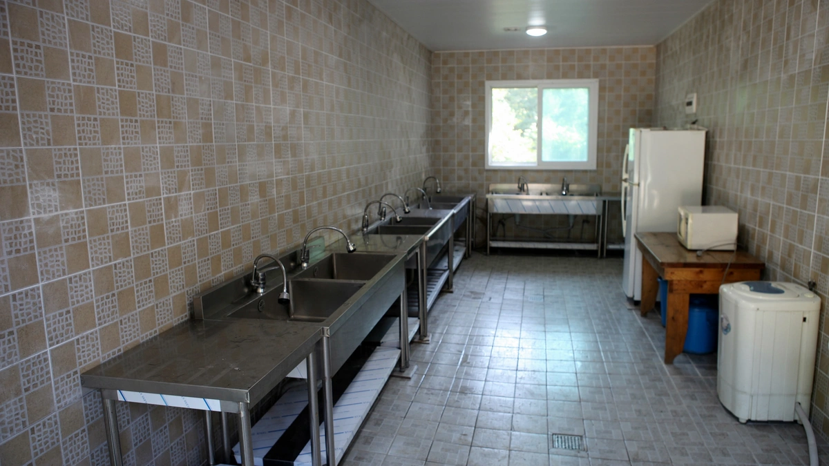 수산아카데미 캠핑장