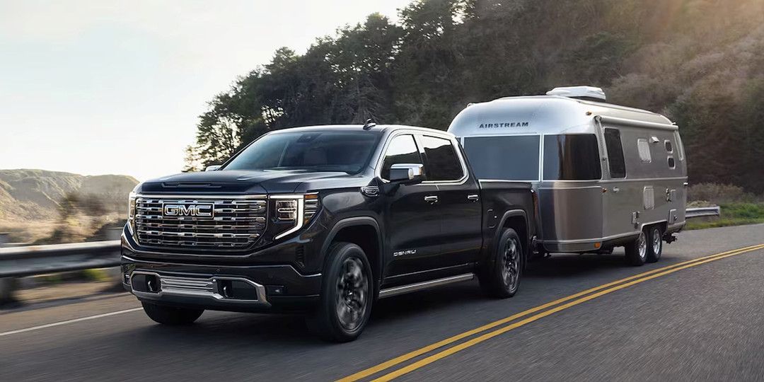ボンネットの高さ 引用：GMC