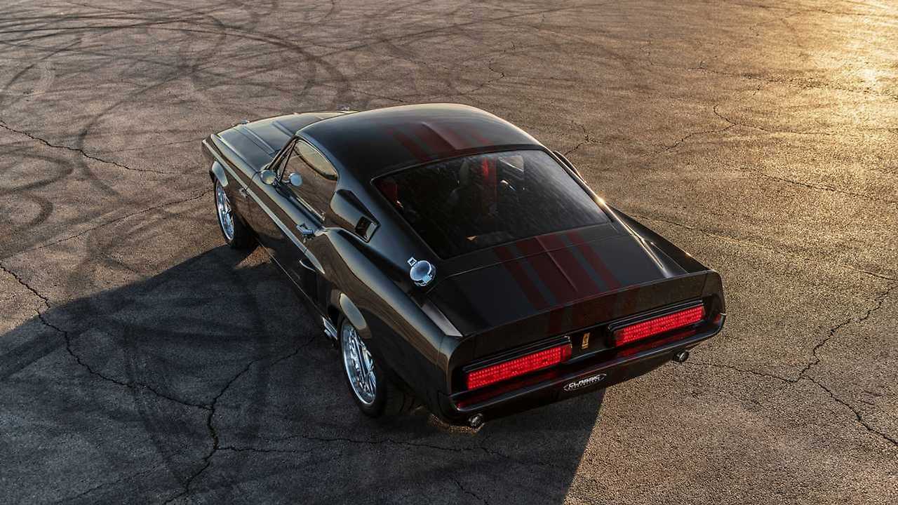 풀 카본 1967 쉘비 GT500CR 약 272kg 가벼워진 머슬카