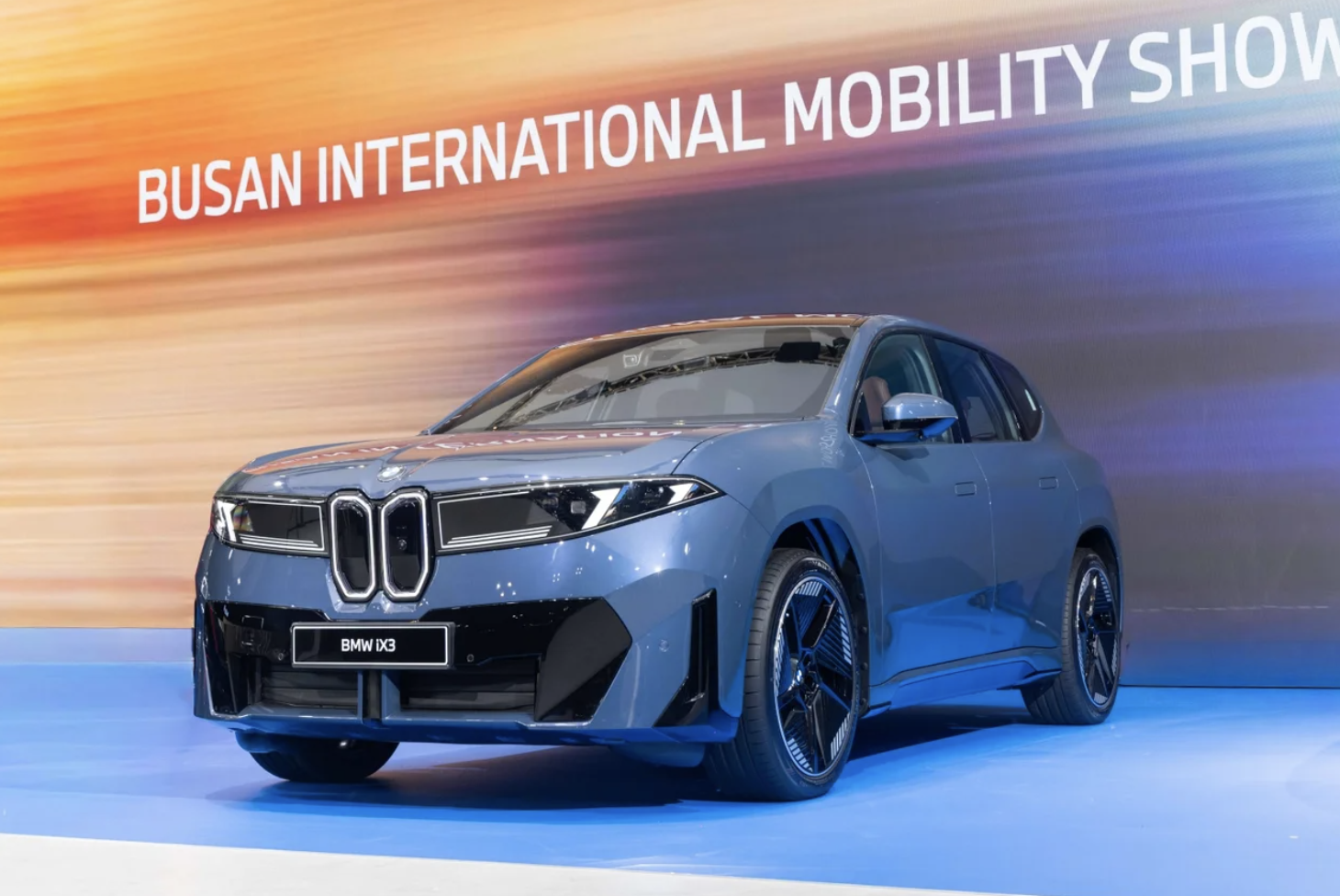 BMW 7시리즈 135대 한정 '루쏘 에디션'공개