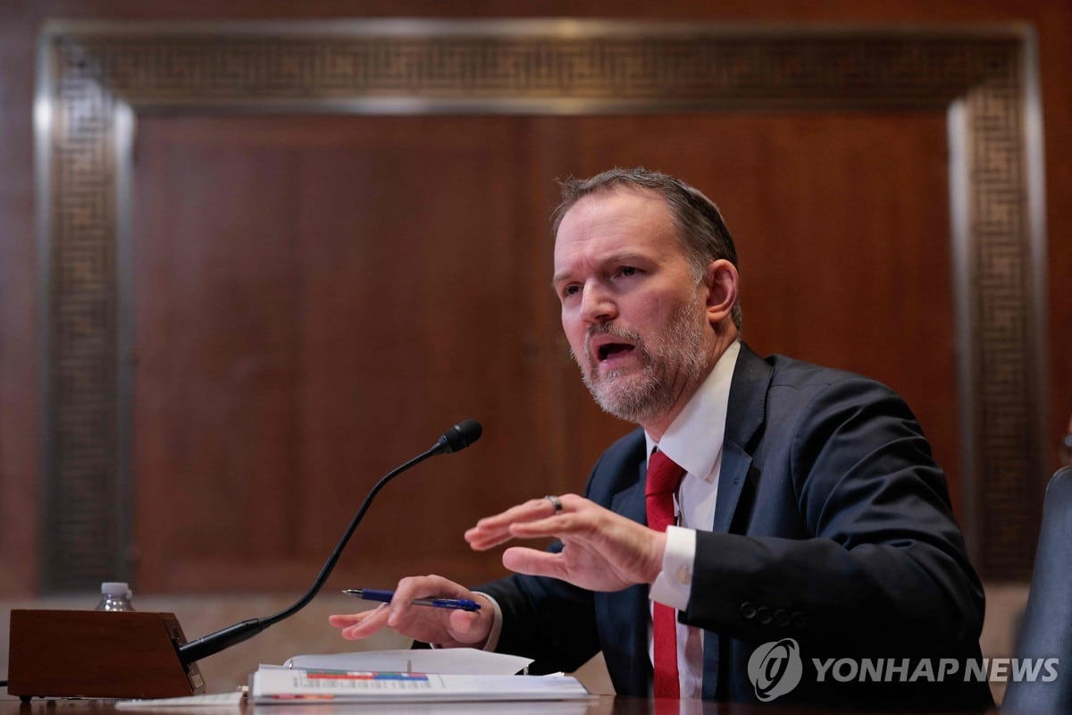 '15% 합의' 흔들리나…美, 한국에 12.5% 추가 관세 예고 1 서울 통상 채널에서 한미 협상과 관세 조정이 논의되는 장면