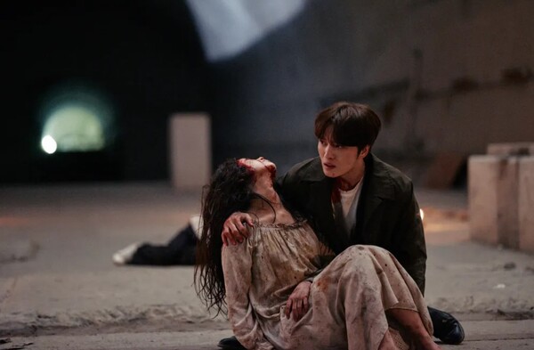 〈신사: 악귀의 속삭임〉