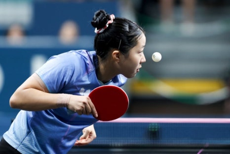 셰이크핸드 신유빈