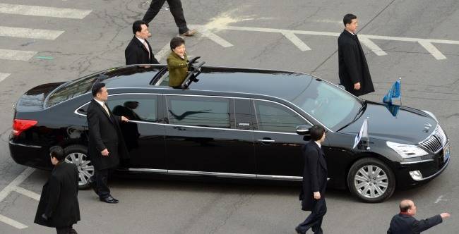 19대 대통령 의전 차량은 무엇일까?