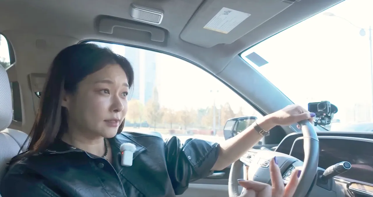 백발이 되어도 함께하고 싶어요… 현영이 8년간 애지중지한 '단종' 럭셔리카