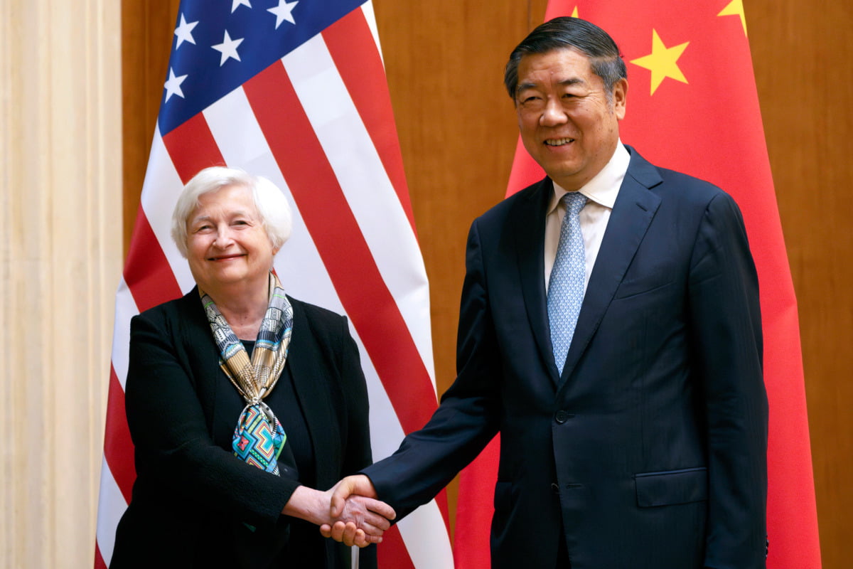 서방과 스킨십 늘리는 시진핑…미중 정상회담 파란불? | 한국경제