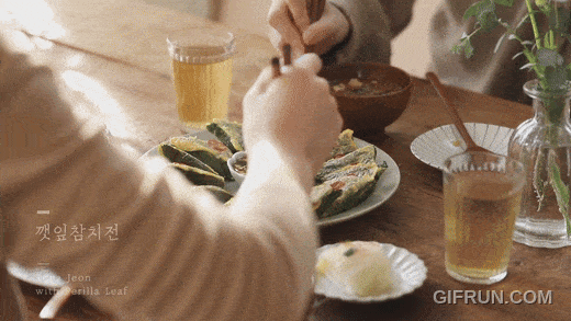 깻잎참치전 [우리의 식탁 제공]