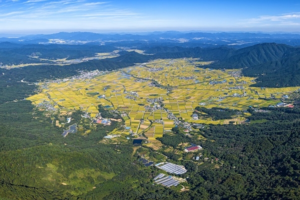 대암산에서 바라본 경남 합천운석충돌구 전경 [합천군 제공]