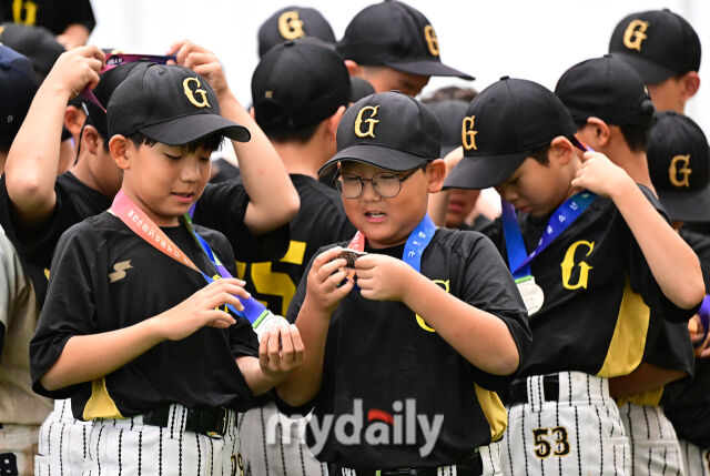 [MD포토] 김포시유소년야구단 '메달은 처음이야'