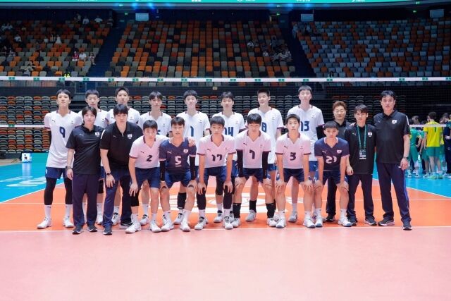 배규선 감독이 이끄는 한국 남자 U18 대표팀이 호주에 3-0 완승을 챙겼다./AVC 제공