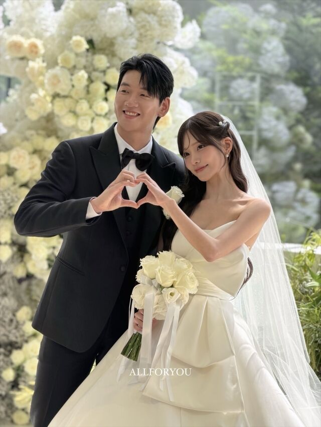 박민정이 유튜버 송형주와 부부의 연을 맺으며 새로운 출발을 알렸다. / 박민정 SNS