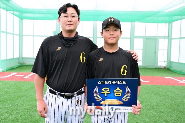 [MD포토] 최훈 감독 '아들 최주원이 스피드킹 우승'