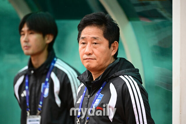 [MD포토] 서효원 감독 '울산대 우승해야죠'