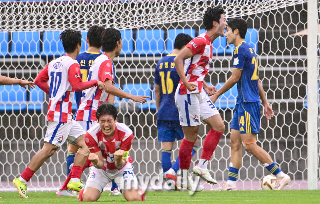 [MD포토] 이태성 '우승을 향한 역전골 포효'