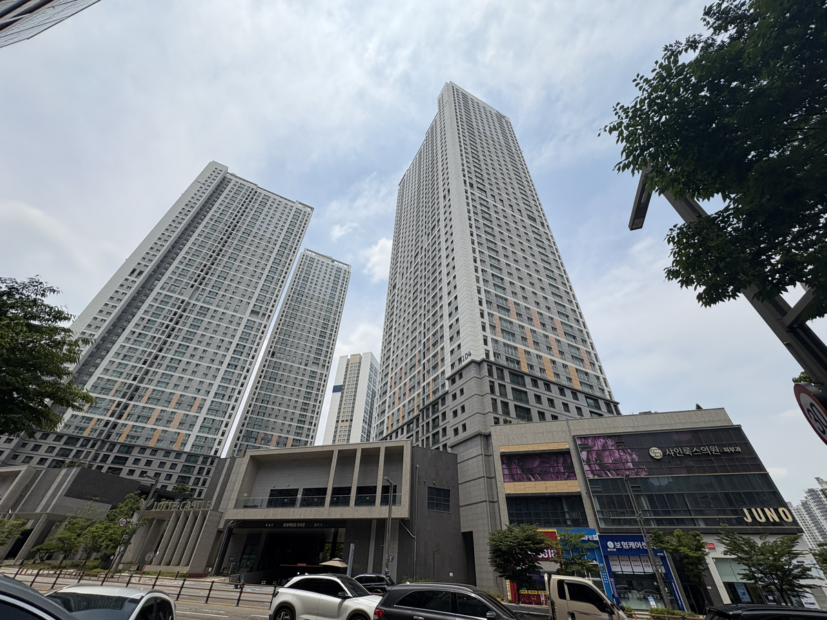화성시 동탄역롯데캐슬 전경. 박지우기자