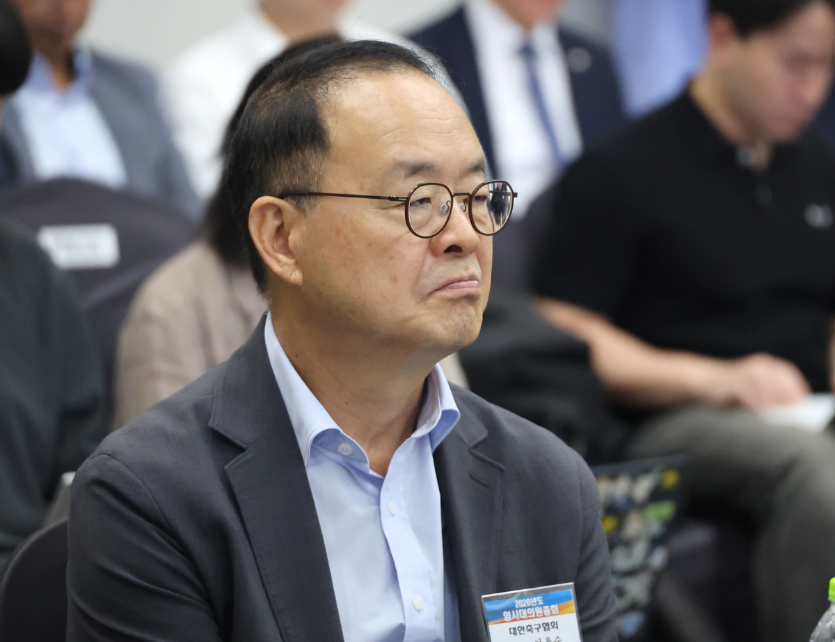 이용수 대한축구협회 부회장이 16일 서울 송파구 올림픽파크텔에서 열린 2026 대한체육회 임시대의원총회에 참석해 있다. 연합뉴스