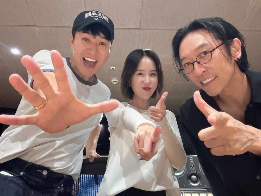 신지, '♥문원'과 결혼 후에도 김종민·빽가와 변함없는 우정 \