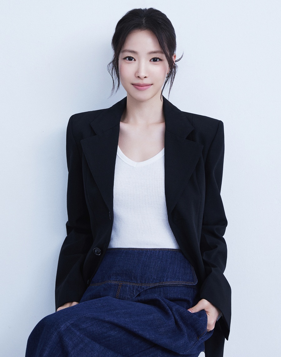 손나은 \