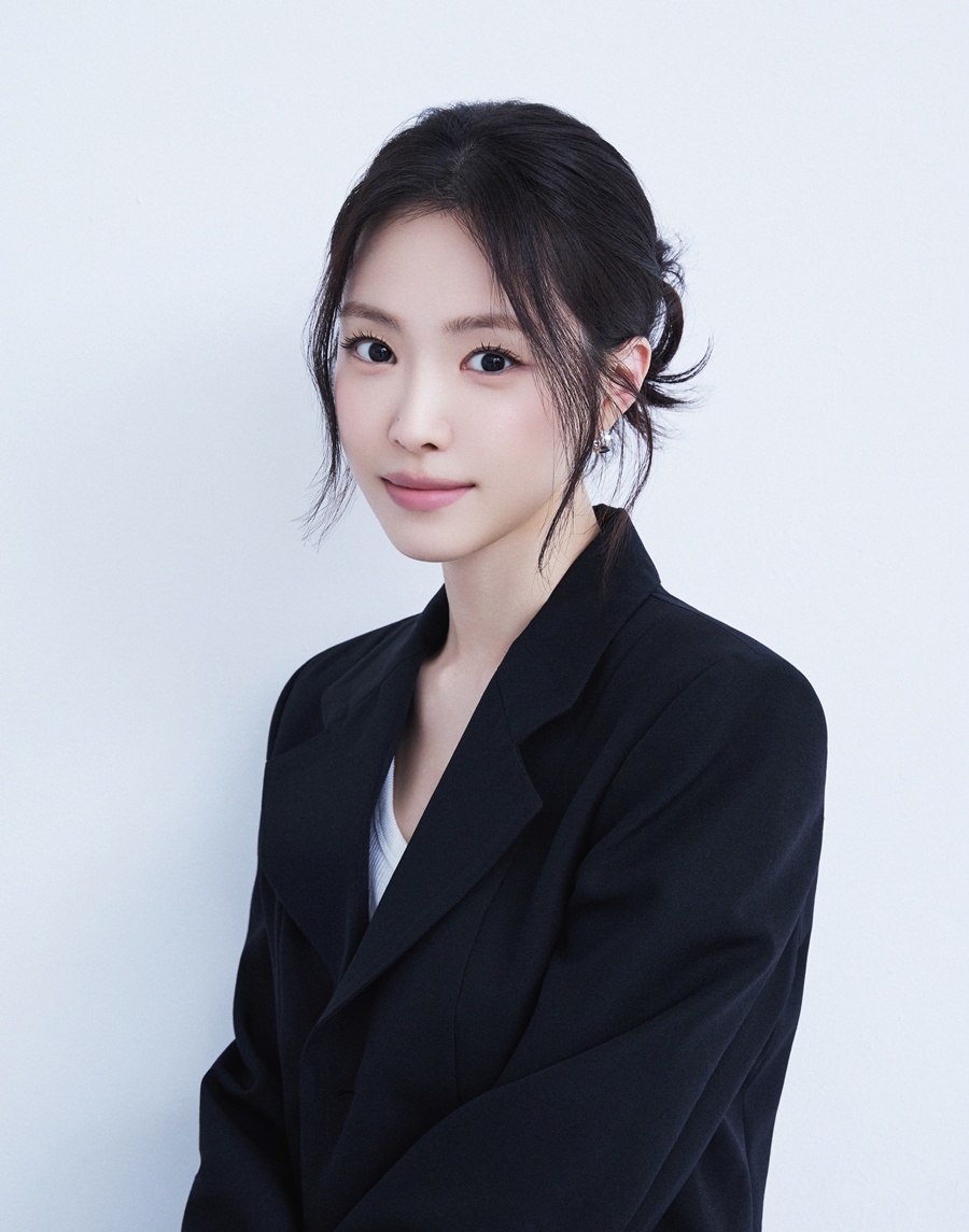손나은 \