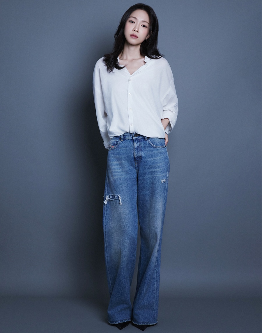 손나은 \