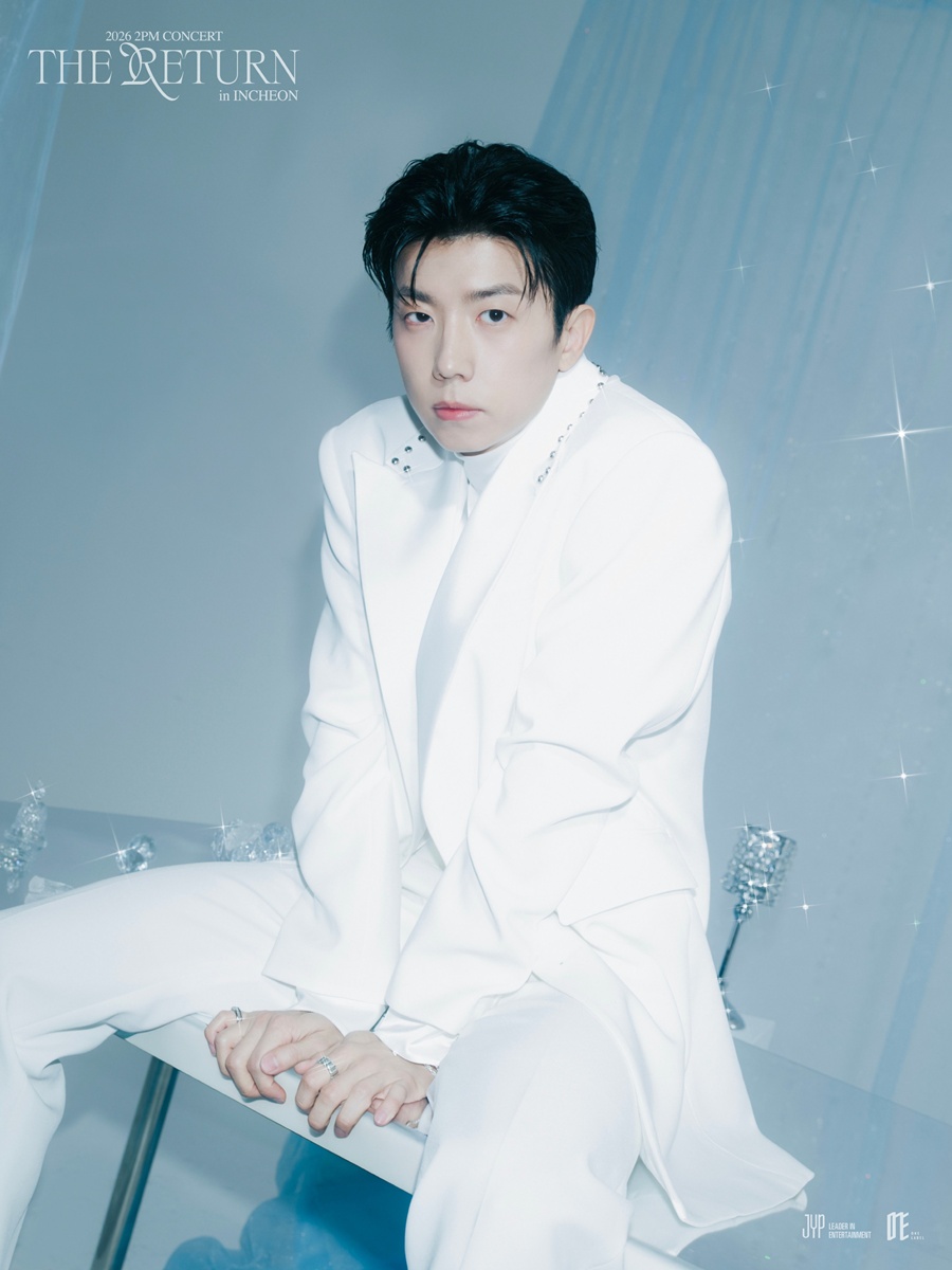 2PM, 6人 완전체 콘서트 개인 포스터 공개…오늘(9일) 선예매 티켓 오픈