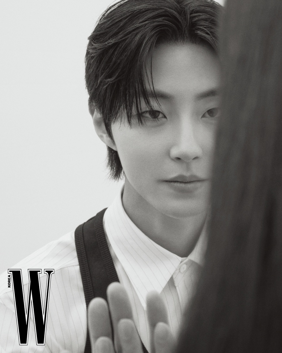 황인엽 \
