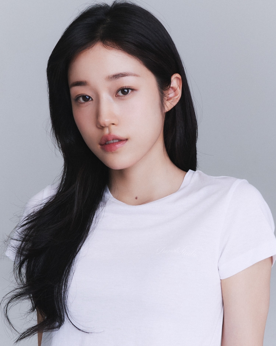 배우 노윤서 프로필 / 사진제공: AAP