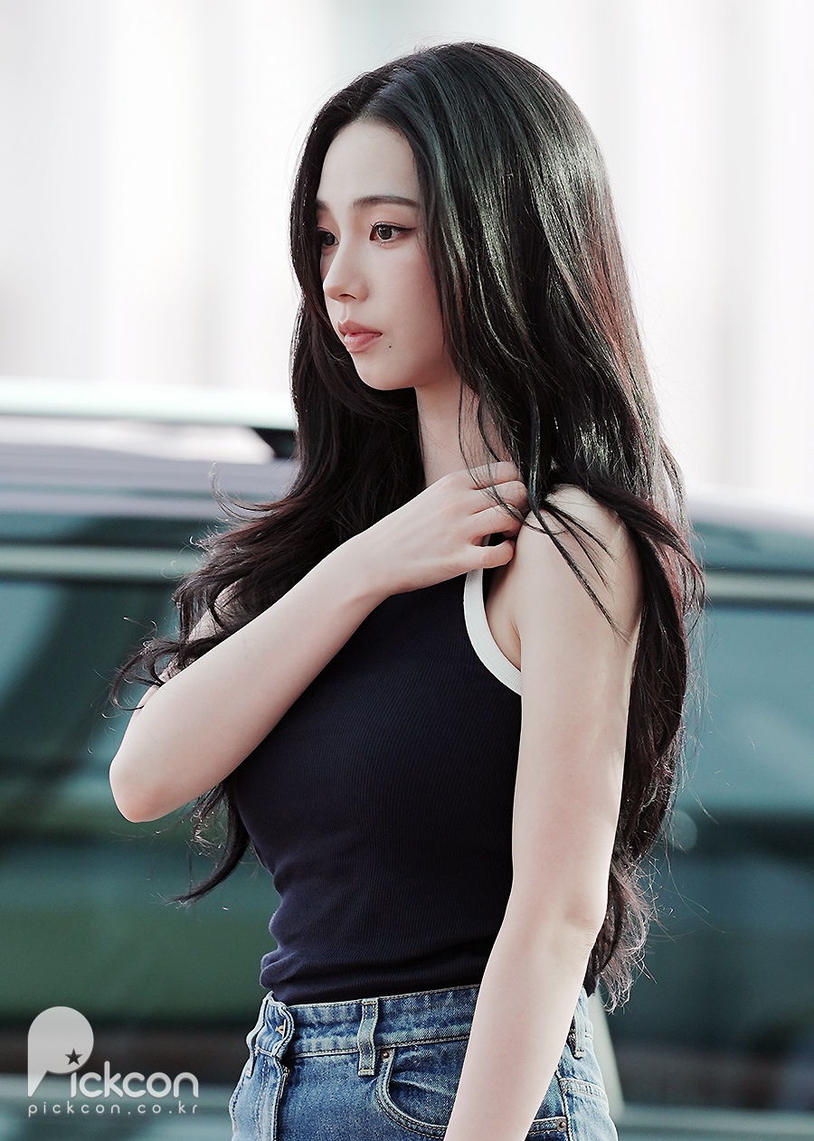 에스파 공항패션 / 사진: 픽콘DB